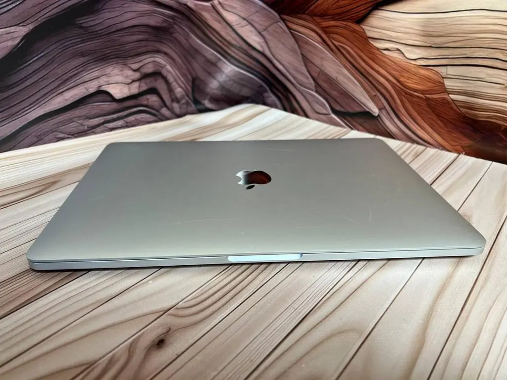 Ноутбук Apple MacBook Pro 13" 2020 i7-1068NG7/32/512 (C02DW1LBML87) Б/в - фото 8
