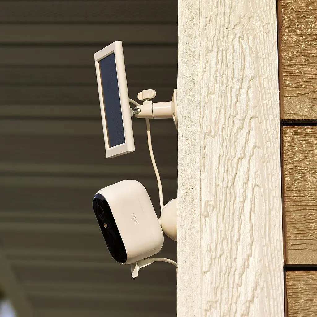 Зарядний пристрій для сонячних панелей Arlo Essential (2-го покоління) - сертифікований аксесуар Arlo - Працює з вуличною камерою - фото 3