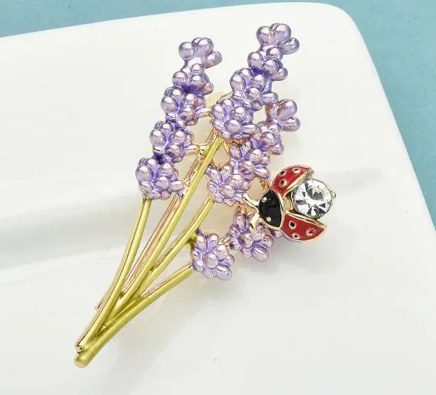 Брошь Лаванда и жук сиреневая - фото 3