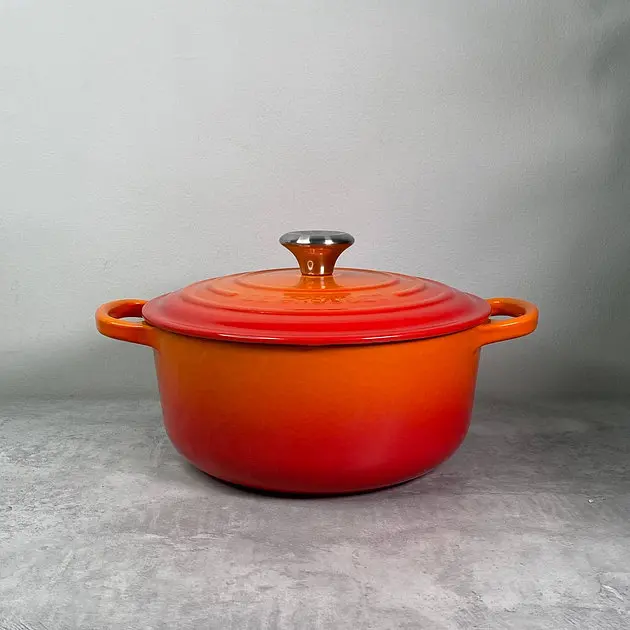 Каструля із кришкою Le Creuset Signature Cast Iron Round Casserole 21177200902430 20 см 2.4 л вогняна - фото 4