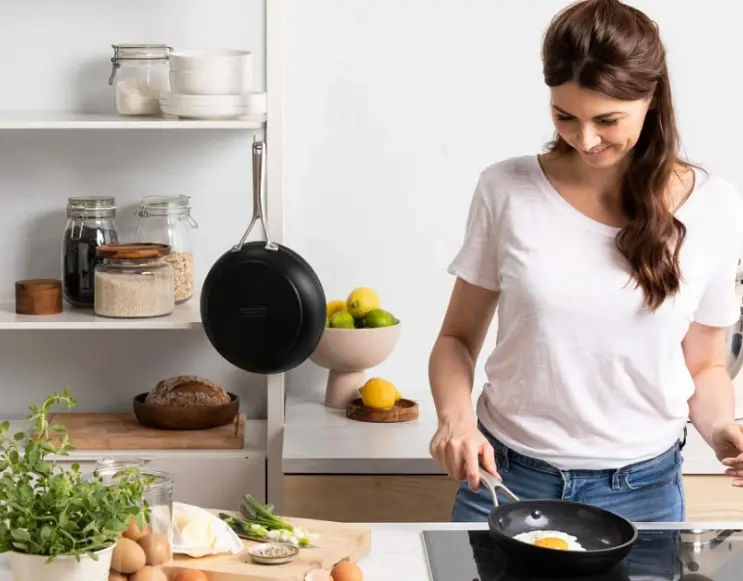 Сковорода універсальна KitchenAid FHA 30 см чорна СС005695-001 - фото 7