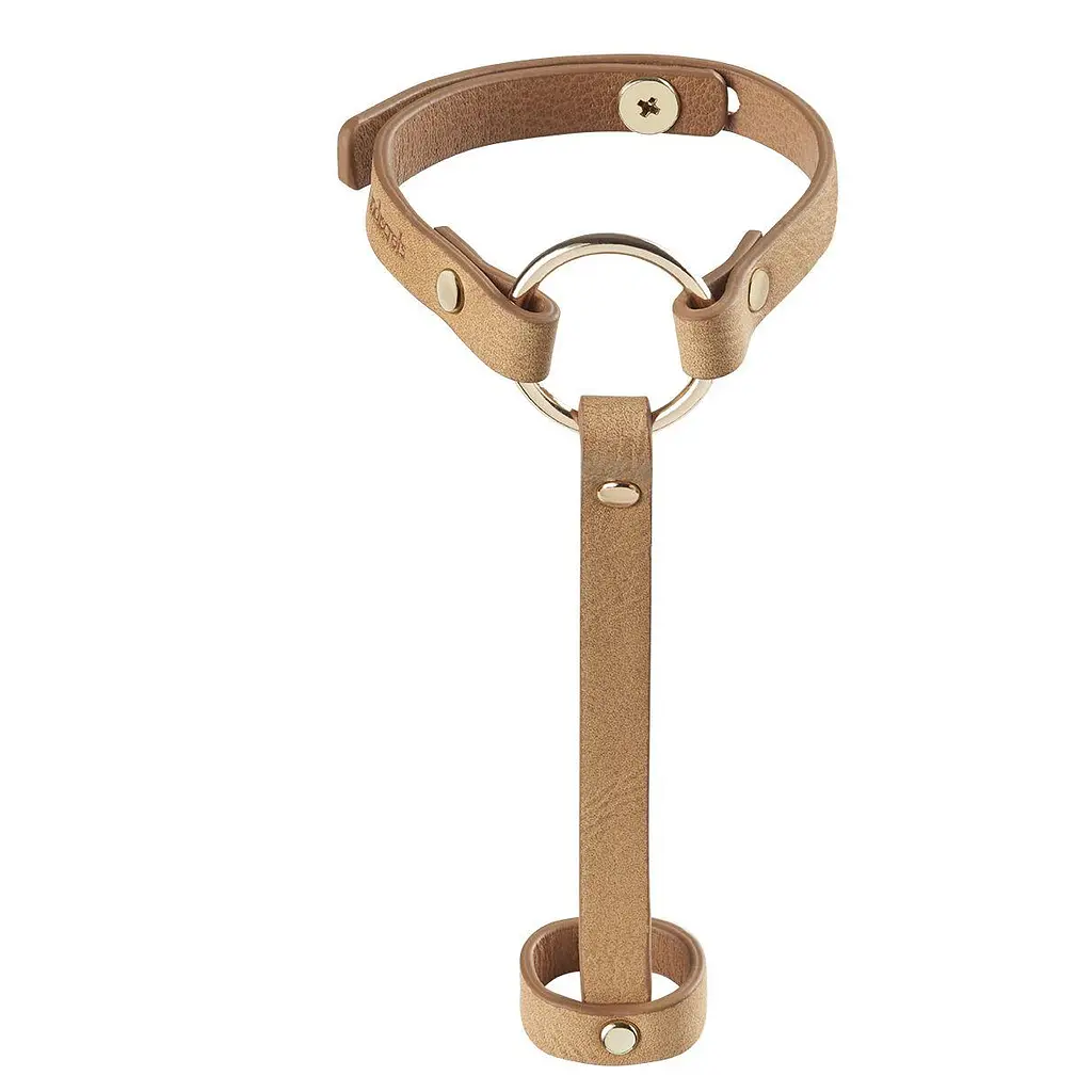Пара браслетів на зап'ясті і палець Bijoux Indiscrets MA Hand Bracelet Harness Brown, екошкіра, One size