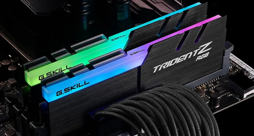 Оперативна пам'ять G.Skill Trident Z RGB DDR4 2х16GB/3600 (F4-3600C18D-32GTZR) - фото 4