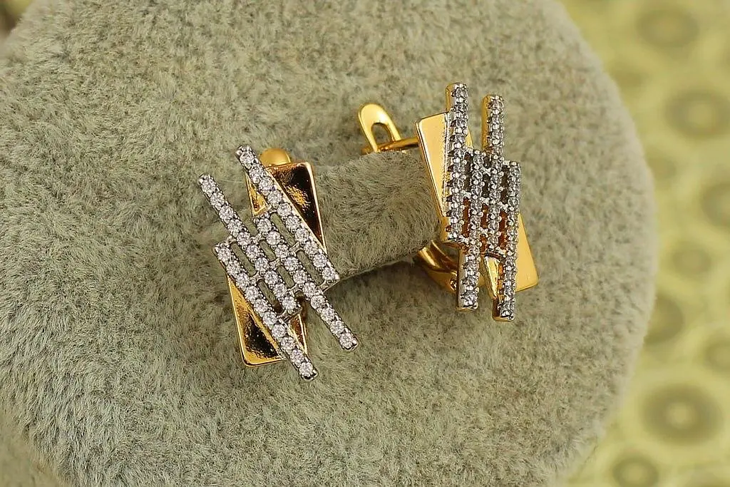 Сережки Xuping Jewelry Комбінаторіка з родієм 1,8 см золотисті - фото 2