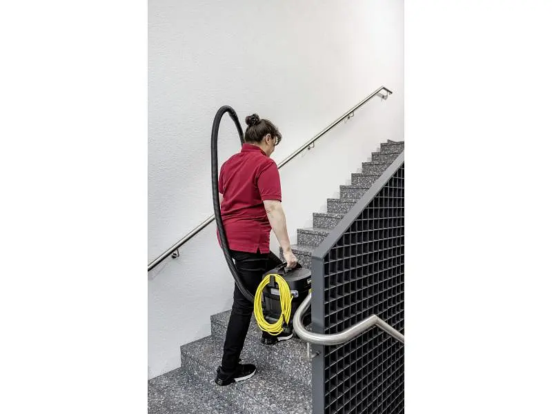 Професійний пилосос Karcher T 11/1 Classic Adv Re!Plast Go!Further (1.527-222.0) - фото 3
