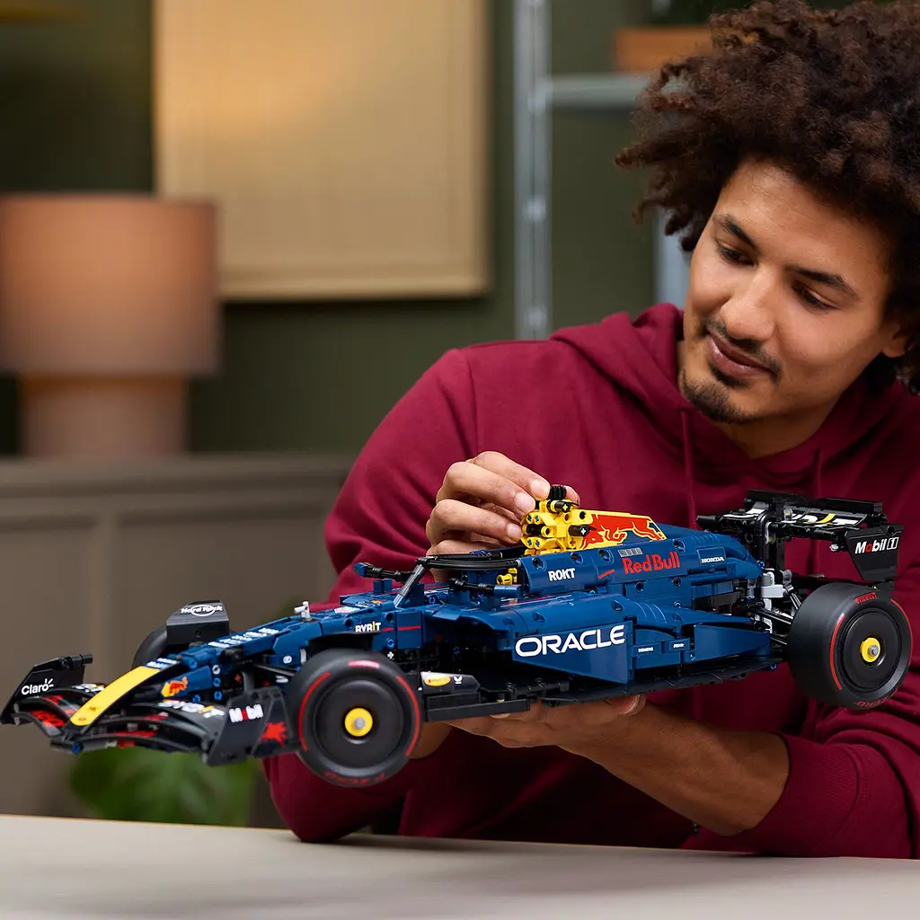Конструктор LEGO Technic Автомобіль F1 Oracle Red Bull Racing RB20, 1639 деталей (42206) - фото 10