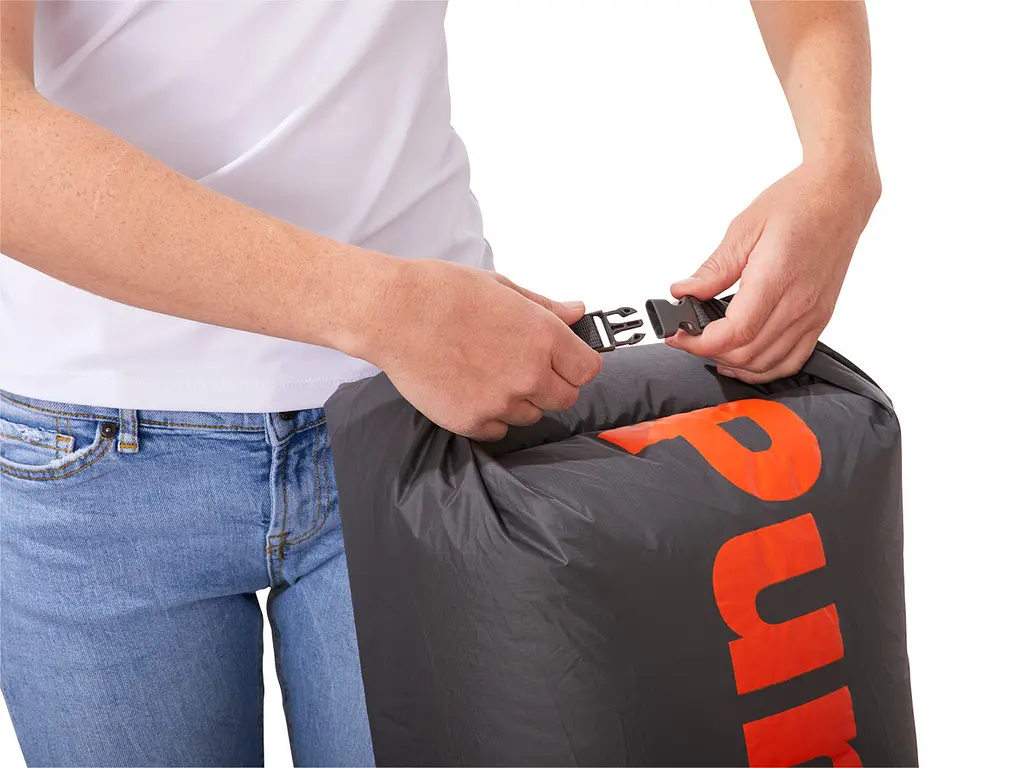 Великий гермомішок для речей та насос два в одному 100L Delta-Sport PumpBag сірий - фото 5