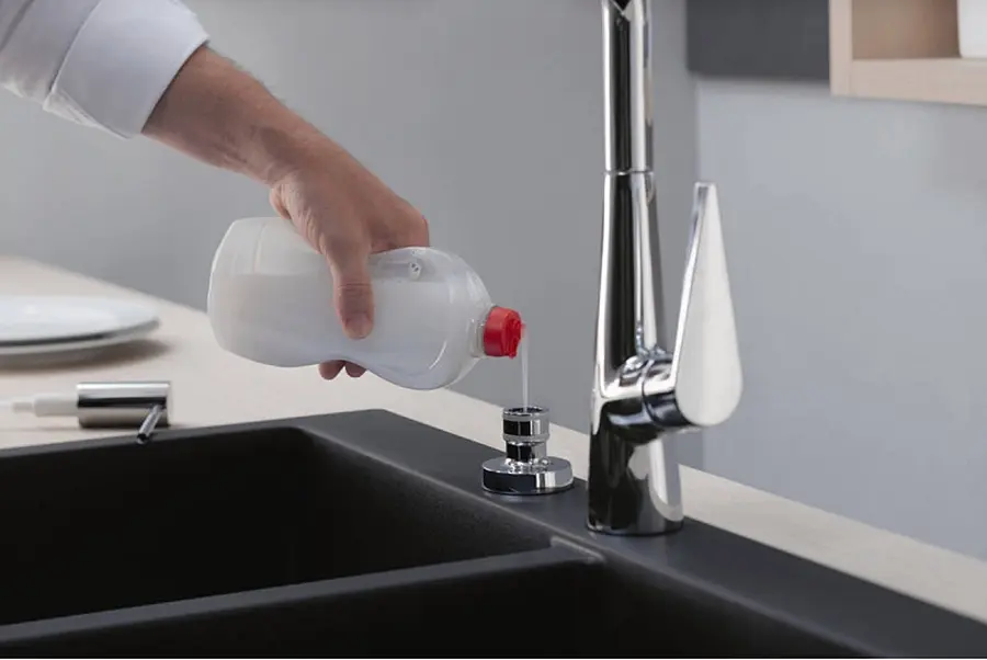 Дозатор кухонний Hansgrohe A51 500 ml врізний Matt Black 40448670, Чорний матовий - фото 3