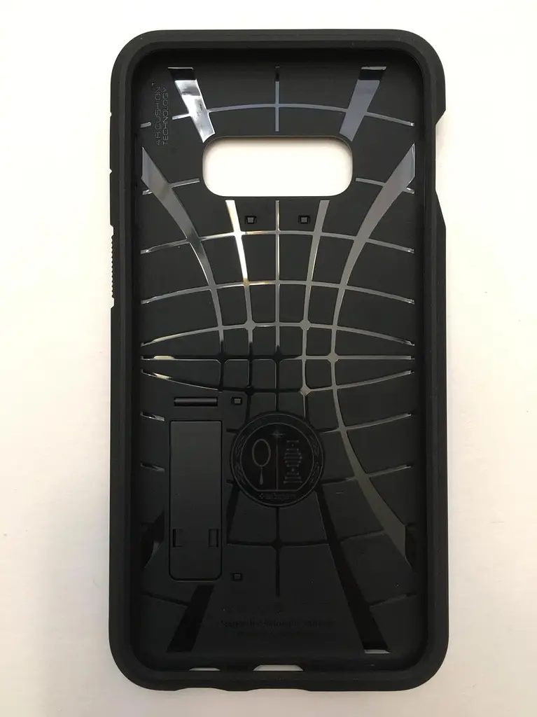 Чохол протиударний із підставкою Spigen Tough Armor 609CS25842 для Samsung Galaxy S10e (5.8") Black - фото 5