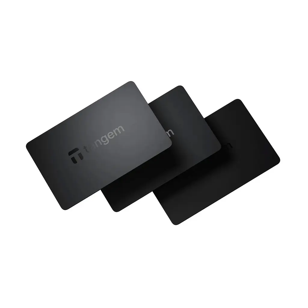 Криптогаманець Tangem Wallet, апаратний мультивалютний холодний криптовалютний NFC-гаманець, набір з 3 карток, підтримка Android/iOS, пластикові картки, сертифікація CC EAL6+, надійне офлайн-зберігання криптовалют і токенів (TG128X3-B) - фото 3