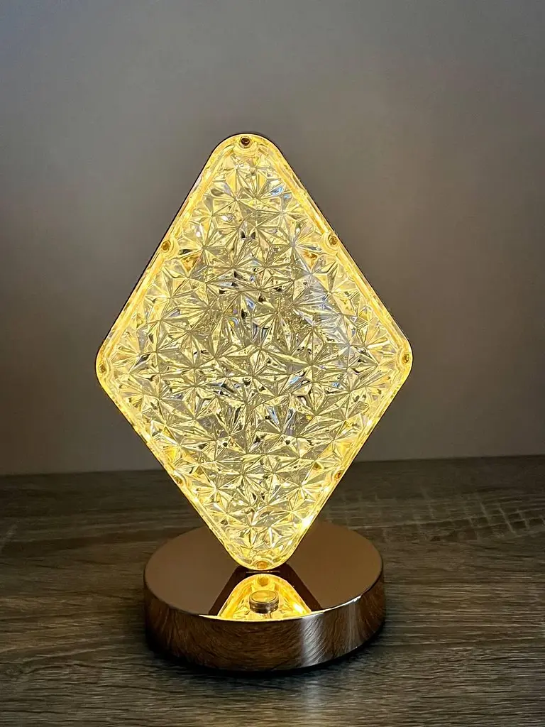 Настільна LED-лампа PC-8219 акумуляторна декоративна з кришталевим ефектом і сенсорним керуванням 3 режими світіння ромб - фото 3