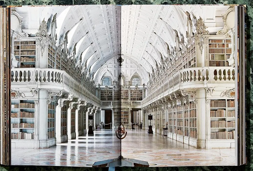The World’s Most Beautiful Libraries - фото 3