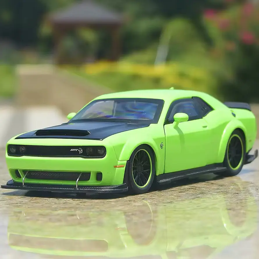 Колекційна металева модель автомобіля АвтоЕксперт Dodge Challenger SRT Hellcat з інерцією, світлом та звуком 1:32 - фото 2