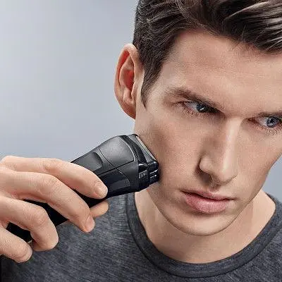 Електробритва Braun (Series 3 300 Black) - фото 4