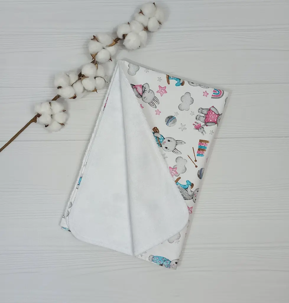Набір пелюшок a.l.babybox Зайчики з іграшками №2 50х80/100х80 см 3 шт. Різнокольоровий (NA 18168589) - фото 3