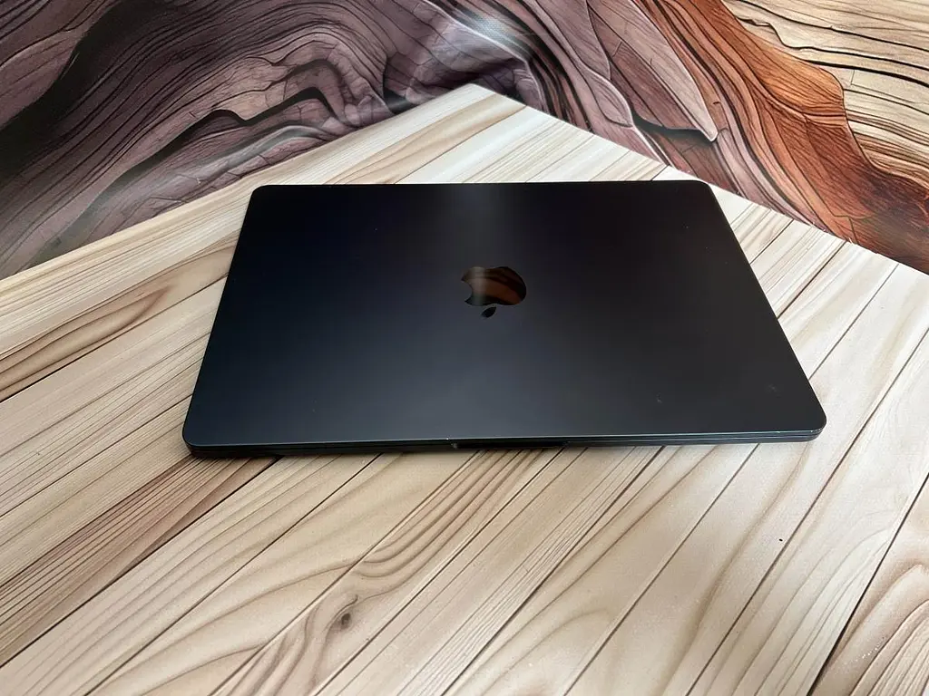 Ноутбук Apple MacBook Air 13.6" 2022 M2/8/256 (M951W5XMQQ) Б/в - фото 8