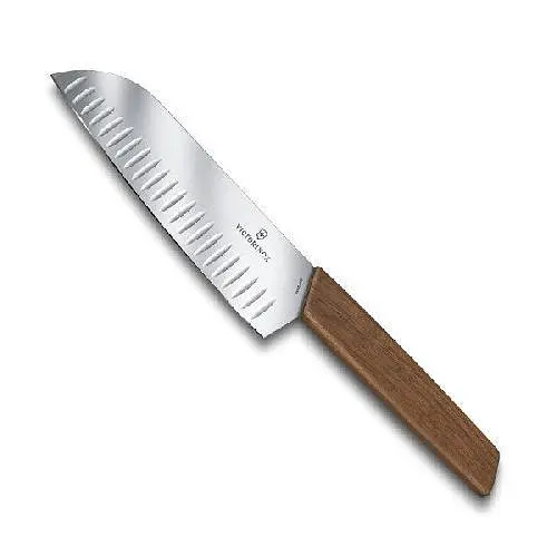 Кухонний ніж Victorinox Swiss Modern Santoku лезо 17см ріфл. с горіх. ручкою у подар.упак. - фото 2