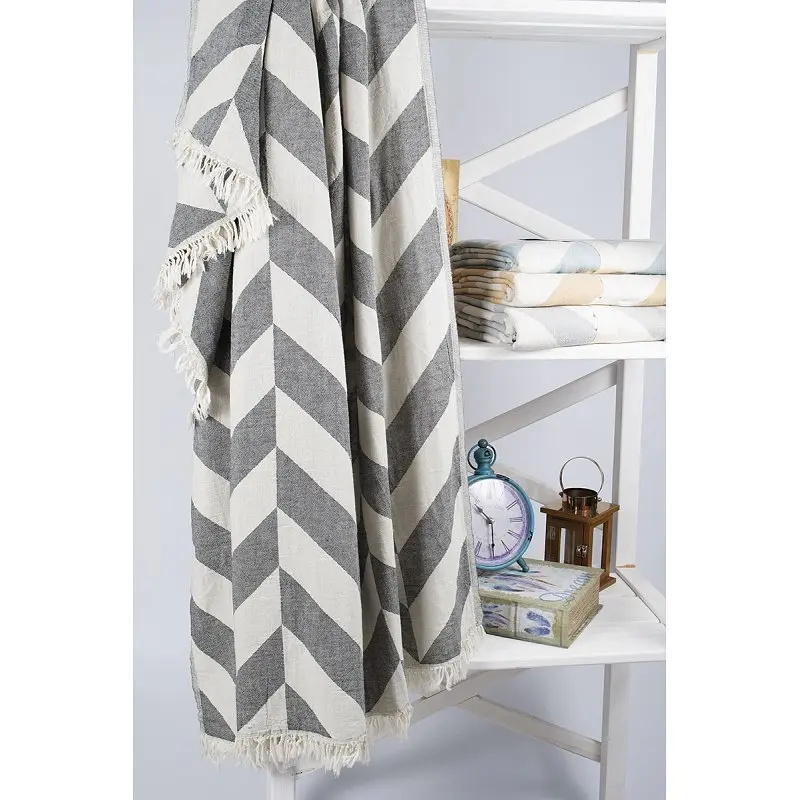 Плед-накидка Barine - Fishbone Throw Black білий з чорним 130х180 см - фото 3