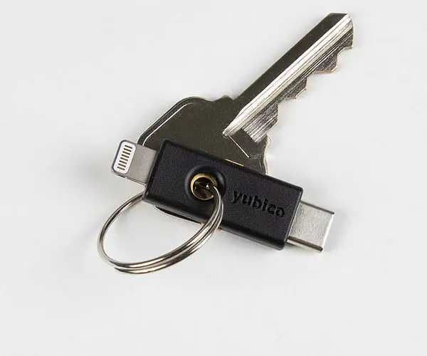 Апаратний ключ Yubico Yubikey 5Ci USB Type-C, Lightning (683072) - фото 4