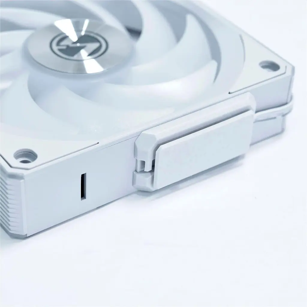 Комплект вентиляторів Lian Li Uni Fan CL WIRELESS 120-3 White G99.12CL1W3W.00) - фото 10