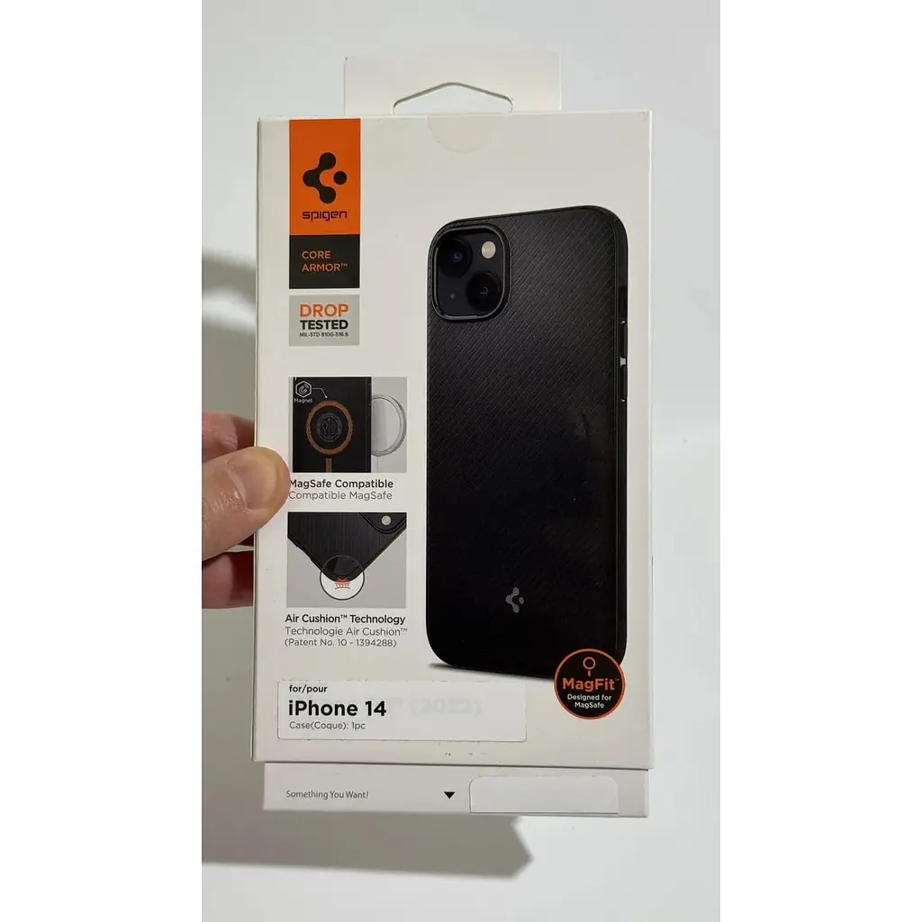 Оригінальний протиударний чохол Spigen для iPhone 13 / iPhone 14 Core Armor MagSafe MagFit Black ACS04676 - фото 2