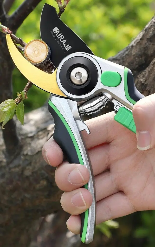 Садовый секатор Airaj 1033 профессиональный для обрезки деревьев, кустов и цветов - фото 8