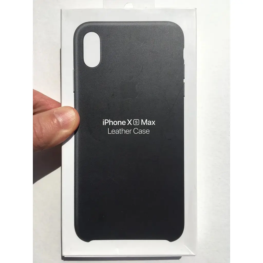 Оригинальный кожаный чехол Apple Leather Case для iPhone XS Max (6.5") Black (MRWT2ZM/A) - фото 3