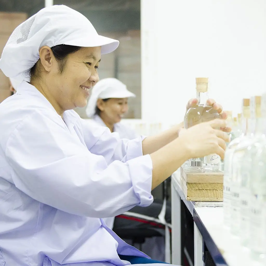 Ром Chalong Bay High Proof 57% 0.7 л - фото 2