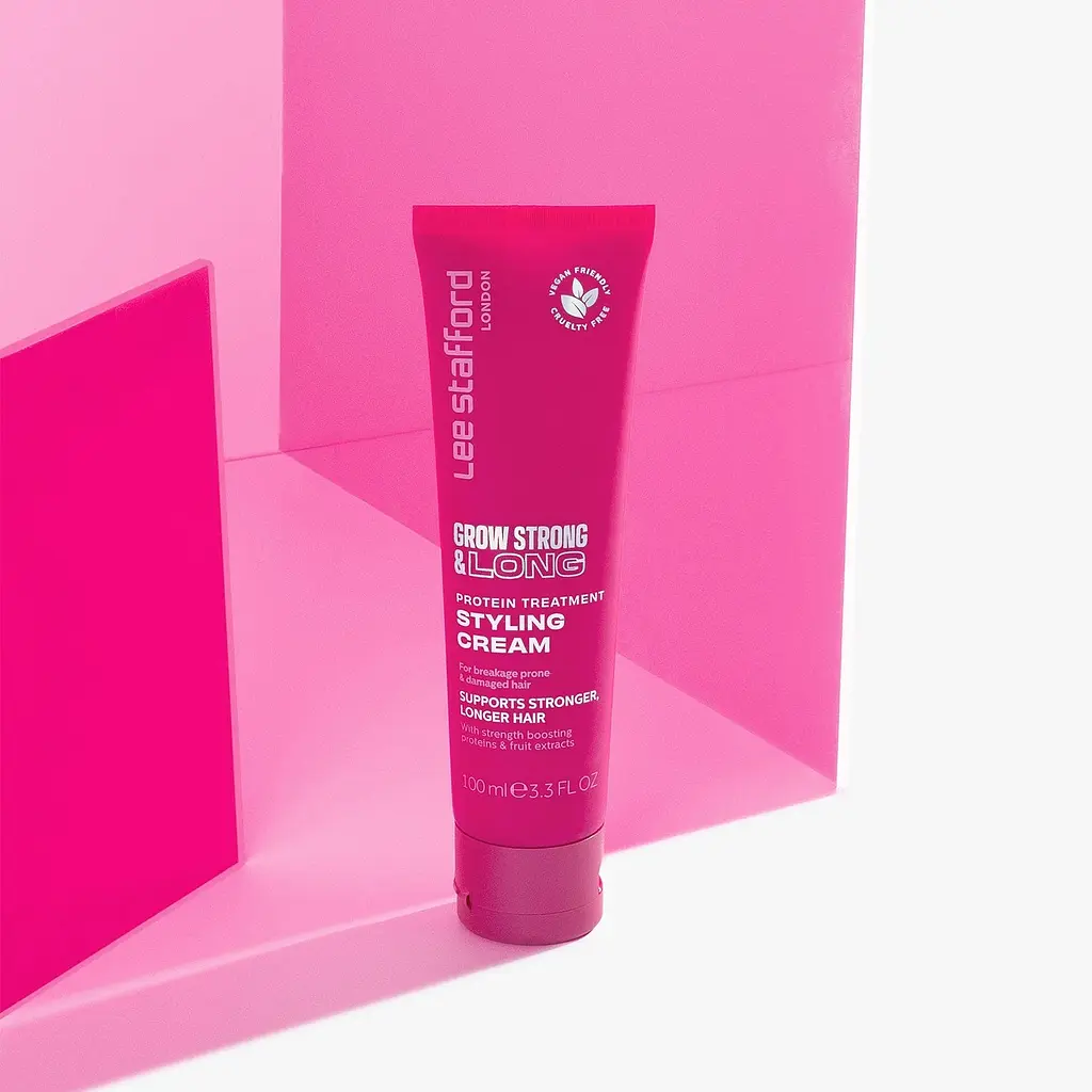 Протеїновий крем для стайлінгу Grow Strong & Long Protein Treatment Styling Cream Lee Stafford 100 мл - фото 2