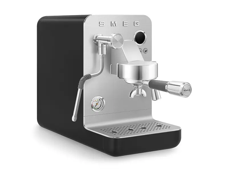 Кавоварка Smeg EMC02BLMEU - фото 6