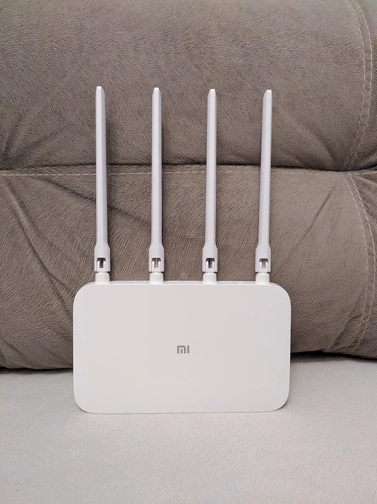 Wi-Fi роутер швидкісний Xiaomi Mi Router 4 A 2 діапазонний AC1200 DVB4210CN - фото 3