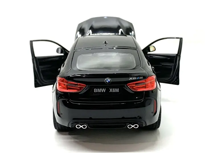 Машинка колекційна металева BMW X6M Rastar 56600 1:24 чорний - фото 7