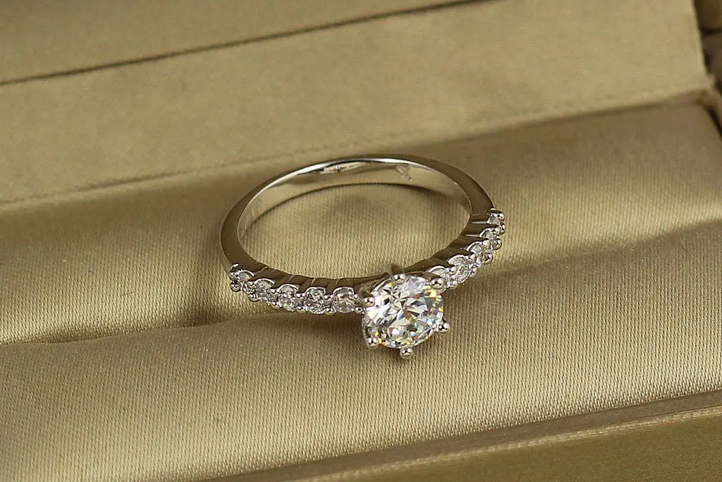 Кільце Xuping Jewelry Аврора р 20 сріблясте