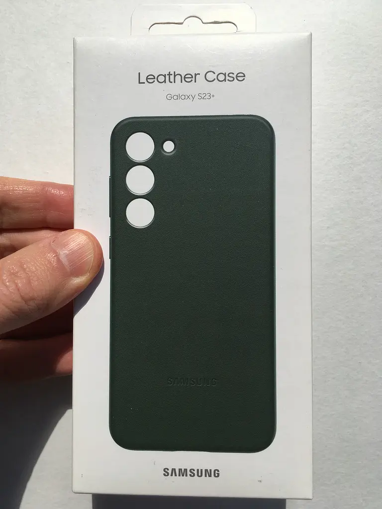 Оригінальний шкіряний чохол для Samsung Galaxy S23 Plus (6.6") Leather Cover Case EF-VS916LGEGRU Green - фото 2