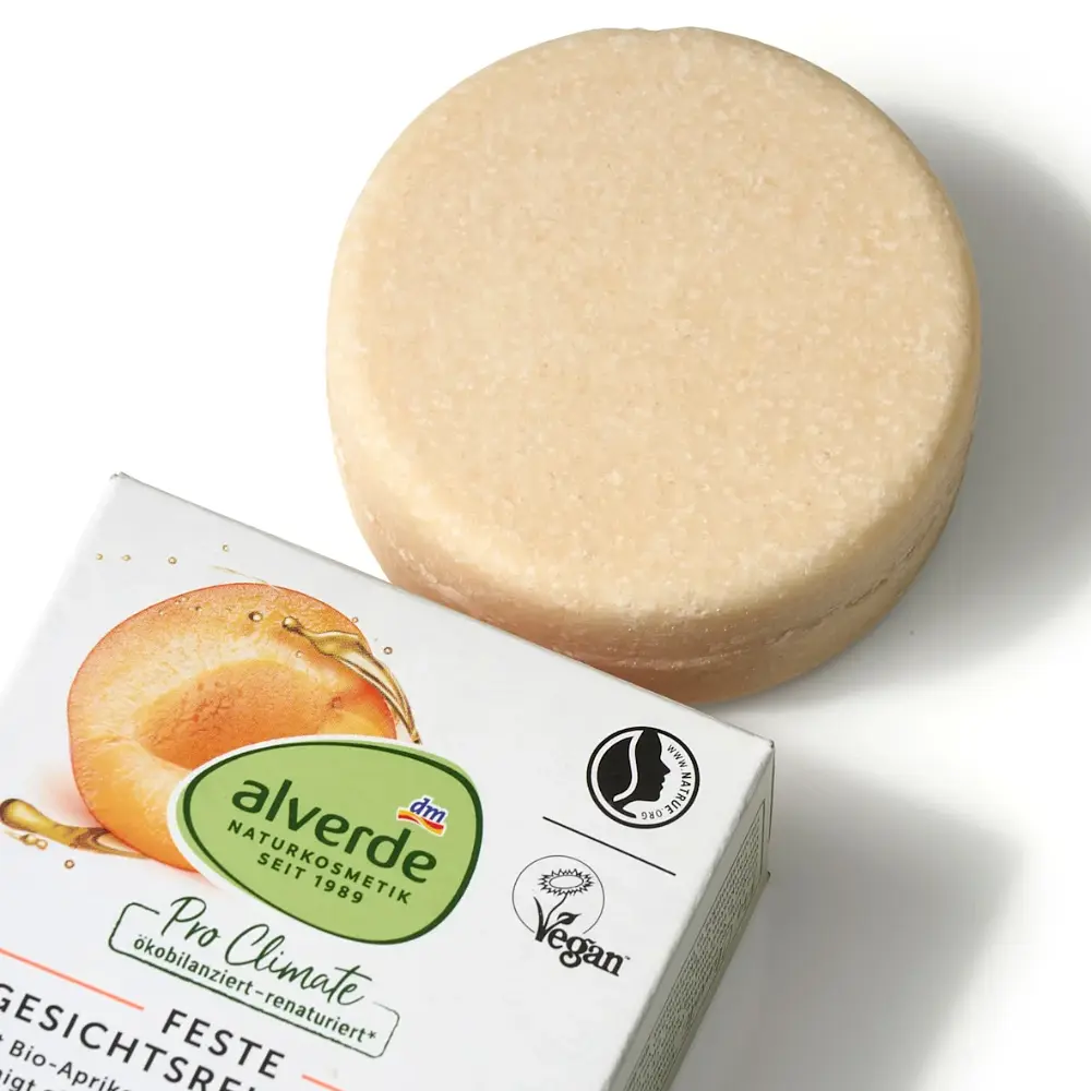 Очищувальне тверде мило Alverde Naturkosmetik з абрикосом та манго 75 г - фото 2