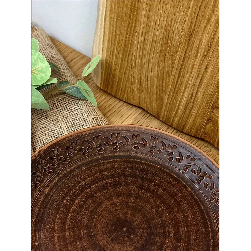 Тарілка 26 см керамічна (глиняна) різьблена Декор - фото 4