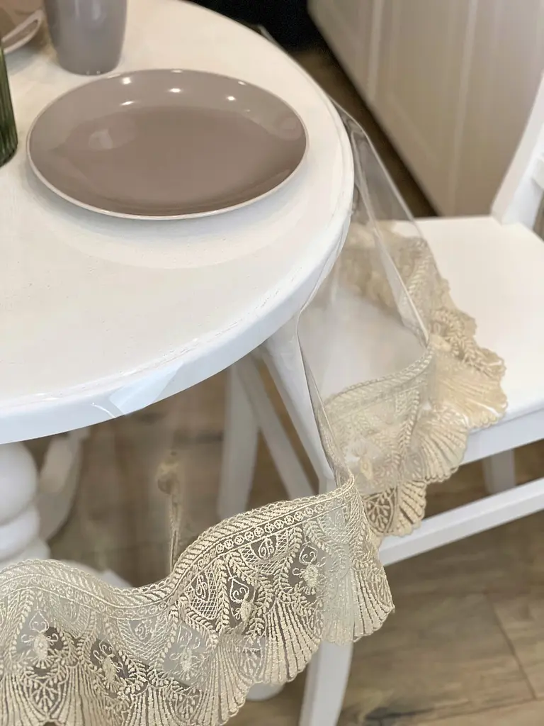 Силіконова скатертина з бежевим мереживом Рішельє 15 см 380х100 см - фото 5