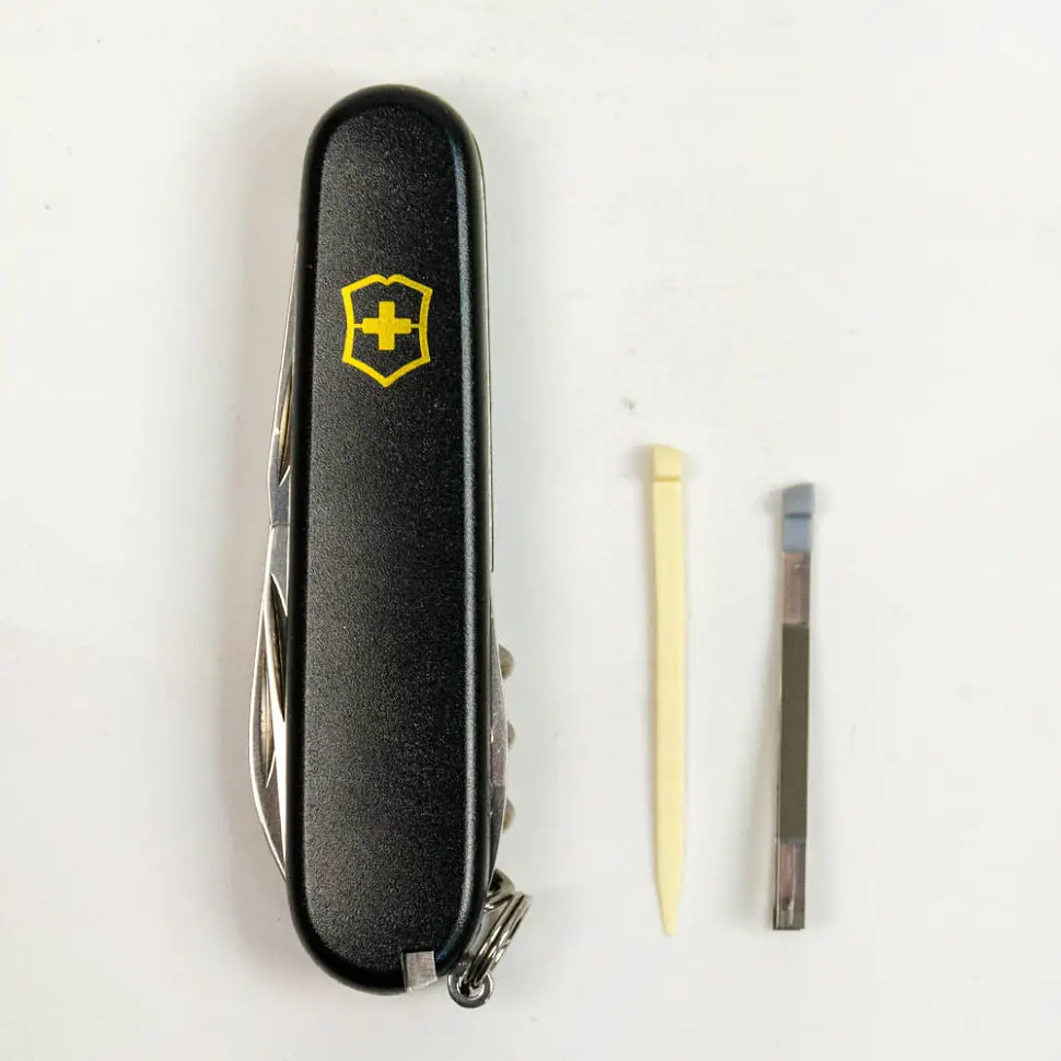 Ніж Victorinox Spartan Mat 91мм 12функ чорн.мат штоп жовт.лого - фото 9