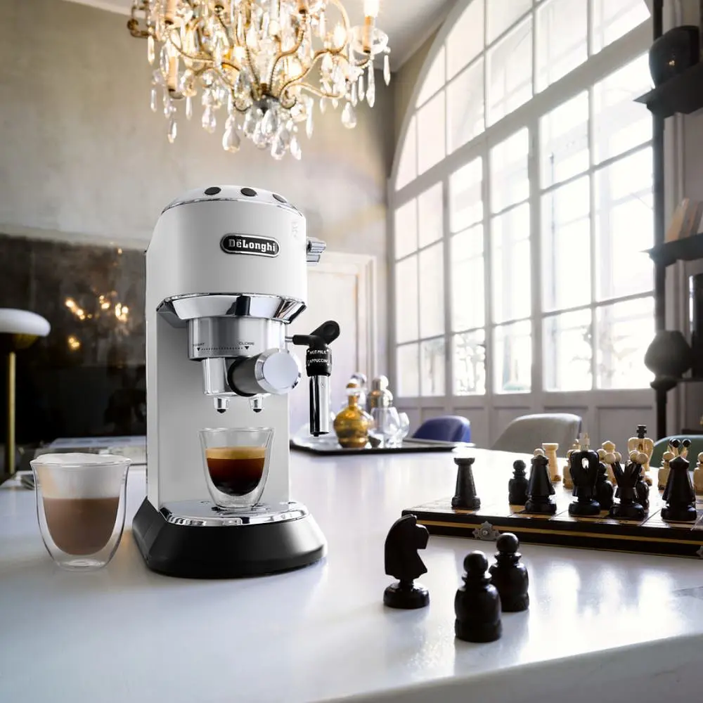 Ріжкова кавоварка Delonghi EC 685.W - фото 3