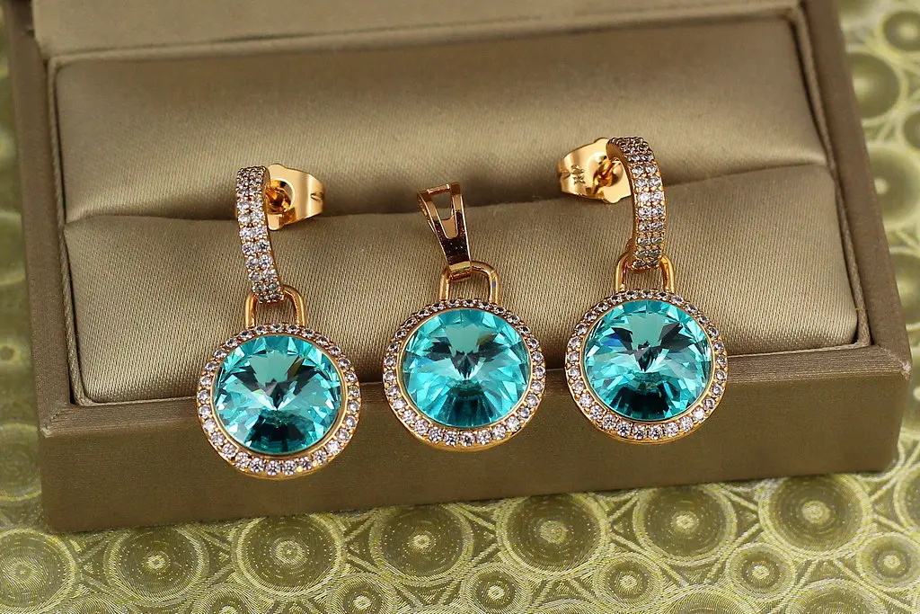 Набір Xuping Jewelry Романс із блакитними каменями золотистий