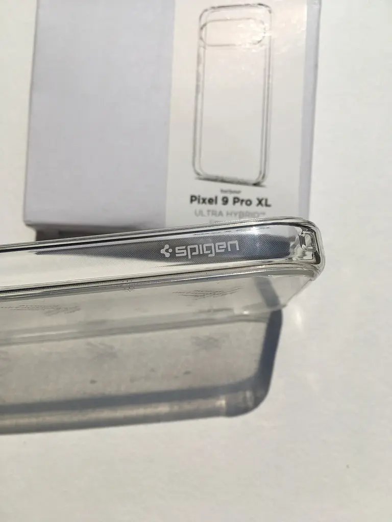 Чохол протиударний Spigen Ultra Hybrid для Google Pixel 9 Pro XL (6.8") Crystal Clear ACS07721 - фото 2