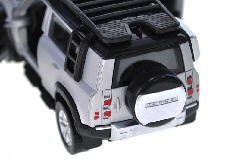 Іграшкова машинка позашляховик металева Land Rover Defender 110 Автопром 10010, кор. 16,5x7x8 см - фото 3