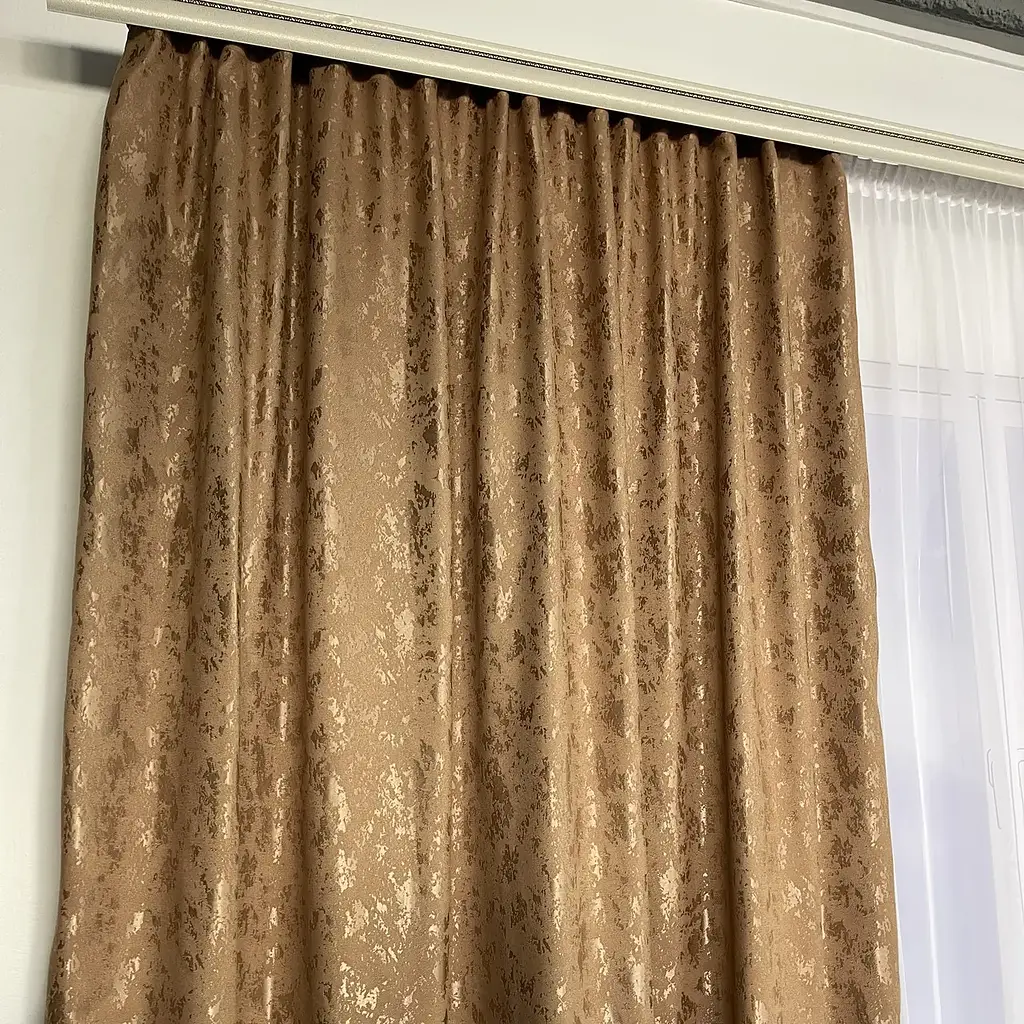 Льняні мармурові штори кавового кольору 2шт. 150х270 з білим шифоновим тюлем 400х270, на тасьмі ALBO pbe0052748 - фото 10