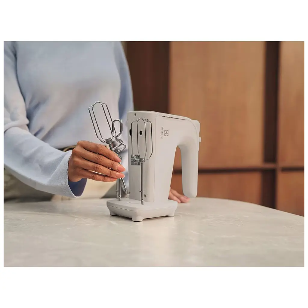 Міксер Electrolux EHM4W - фото 8