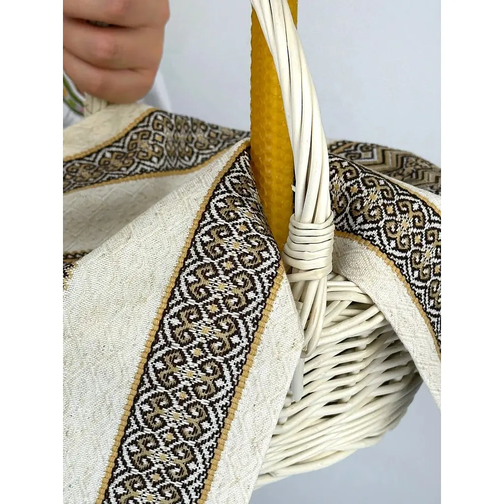 Комплект Пасхальная корзина Буковина (маленькая) с льняным полотенцем 45х30 см Рандеву (коричневый) и свечой - фото 8