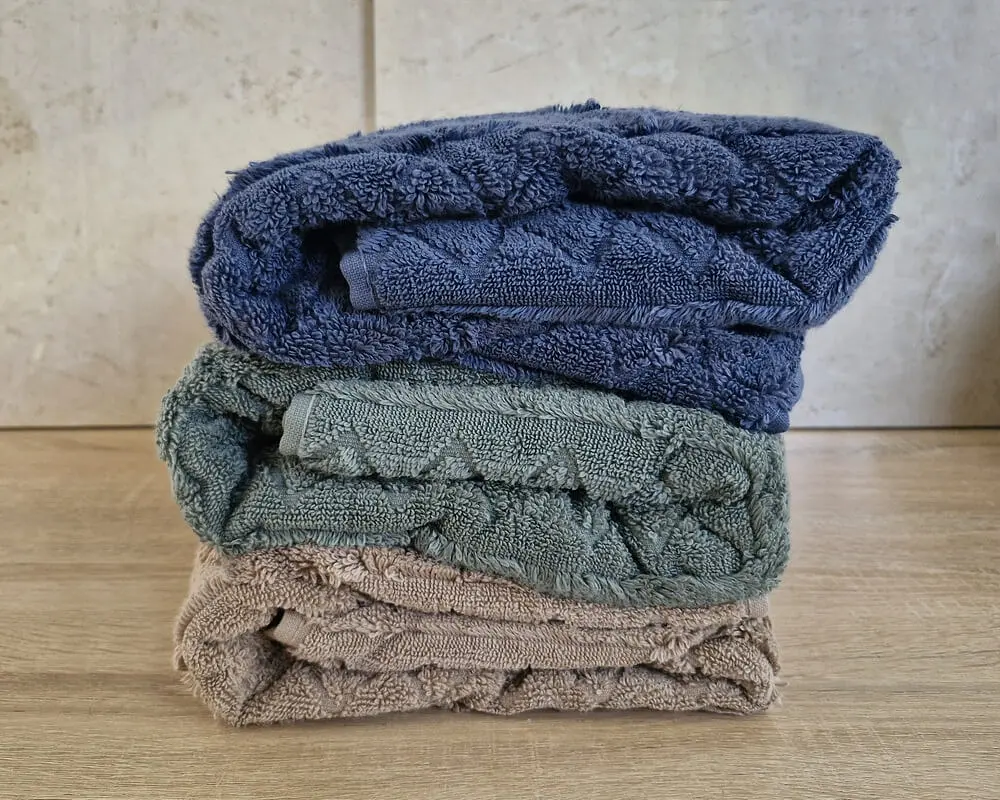 Набір турецьких махрових рушників Cestepe MicroCotton Premium 3 штуки 70x140 Ucgen 1 щільність 600 г/м2 - фото 5