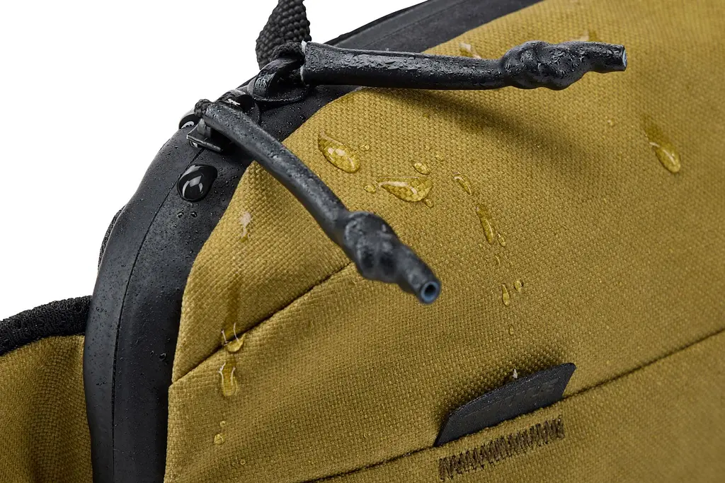 Сумка на пояс Thule Aion Sling Bag Nutria (TH 3204728) - фото 10