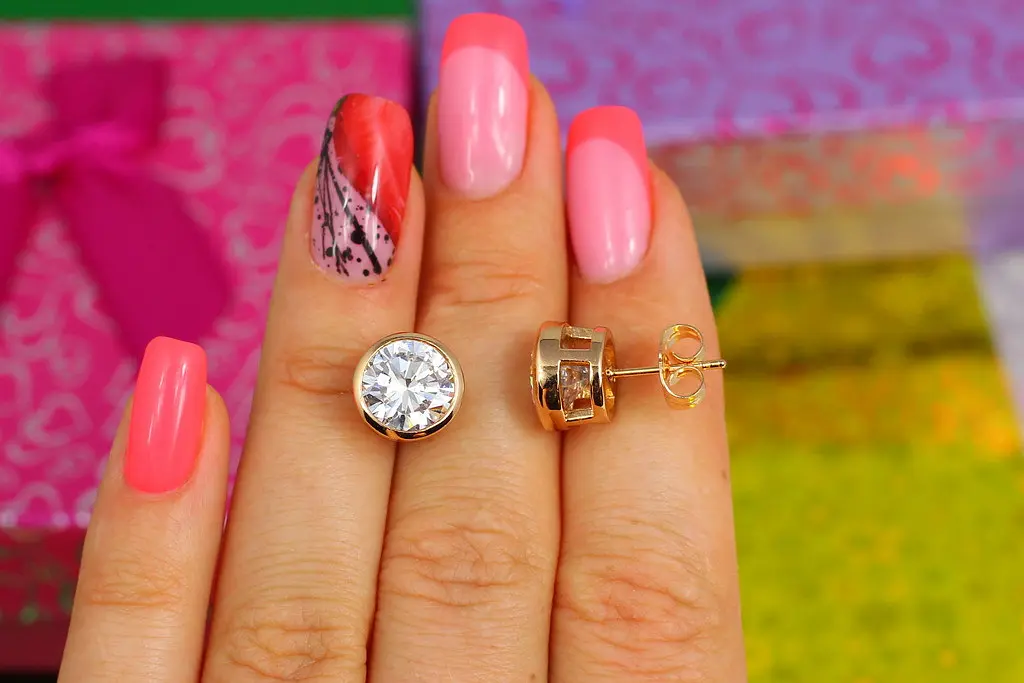 Сережки гвоздики Xuping Jewelry камінь в обідку 9 мм золотисті - фото 2