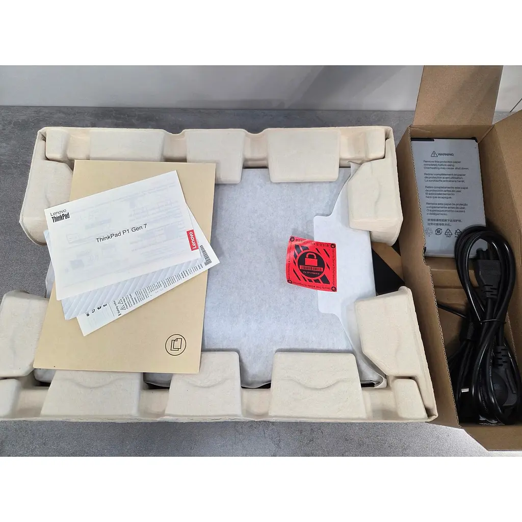 Ноутбук Lenovo ThinkPad P1 Gen 7, Ultra 9 185H,32GB,1TB,ecran,4070,1,82kg - фото 9
