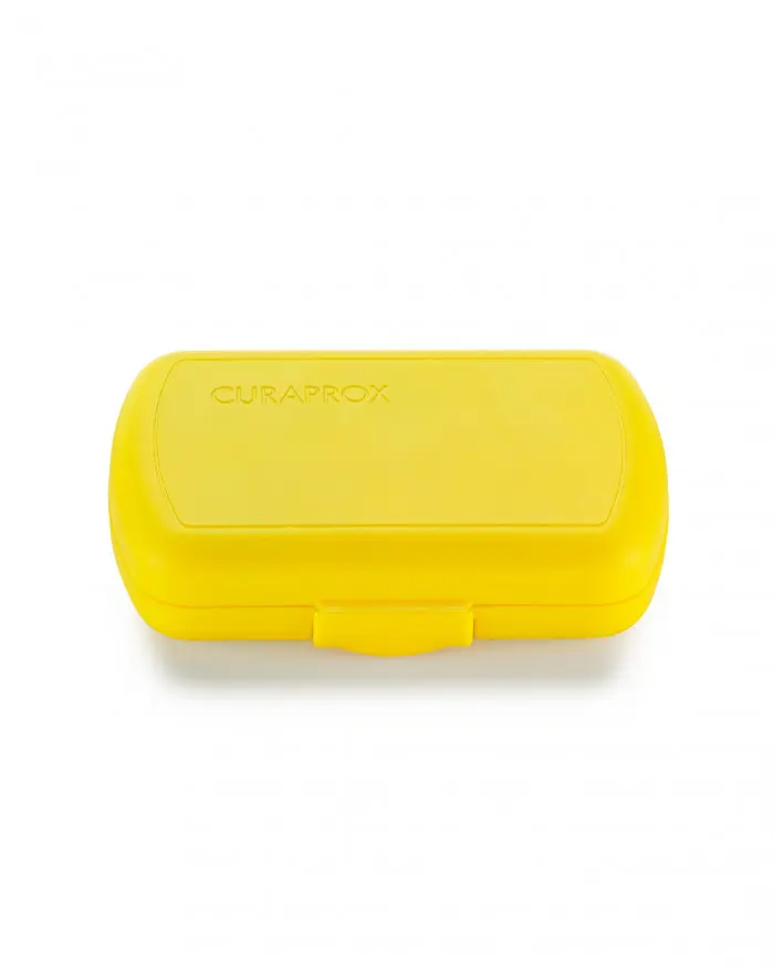 Дорожній набір по догляду за ротовою порожниною Curaprox Travel Set Yellow: Розкладна щітка CS5460 Ultra Soft + Зубна паста Be You 10 мл + Йоржики + Тревел-кейс - фото 6